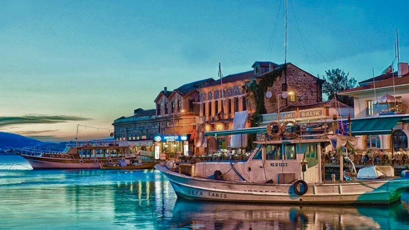 Ayvalık Tostu Tarihi Fotoğraf - 2