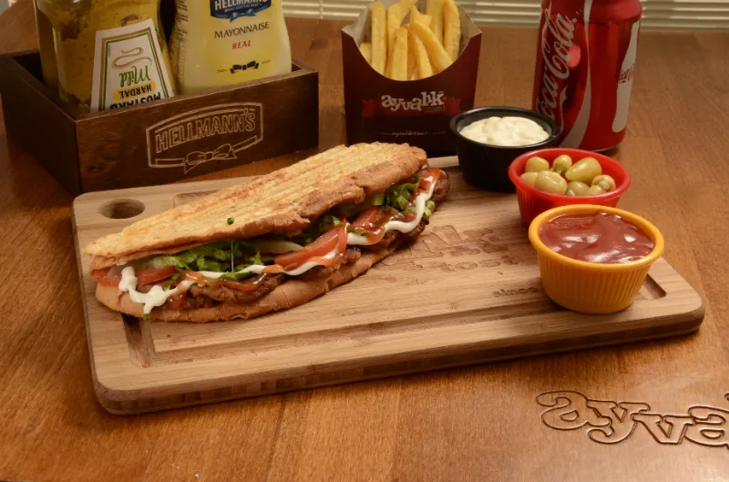 Köfte Kaşarlı Menü